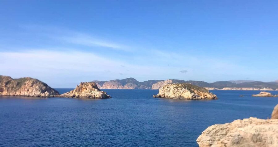 Mallorca: Catamaran Coastal Cruise with Lunch - What to Pack (and What You Should Skip)
