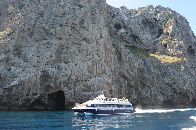 Mallorca in One Day Sightseeing Tour with Boat Ride and Vintage Train - What the Best Guides Tend to Do for You