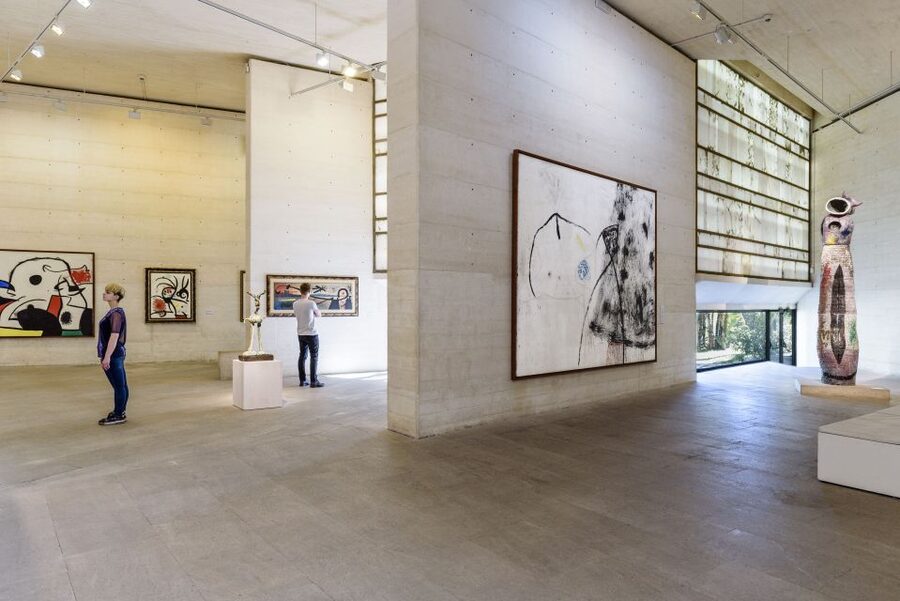 Mallorca : Miró Foundation Entrance Ticket - Sert Studio: The Minimalist Room Where the Colors Feel Loud