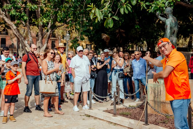 Mallorca Old Town Walking Tour with Cathedral Skip The Line Tour - Statue stop, Plaza de Cort, and the Olivera de Cort olive tree