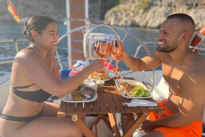 Mallorca sailing tour with tapas and wine - Snorkeling and SUP: fun included, but be practical