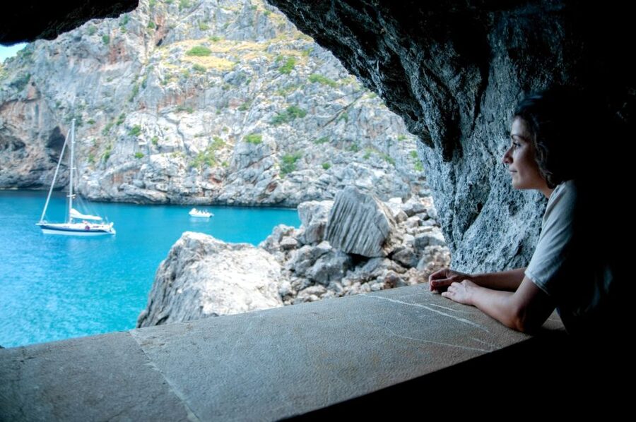 Mallorca: Scenic Full-Day Tour from the North - The west coast boat trip: big views, real sea conditions