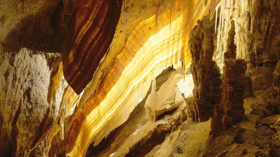 Mallorca: Ticket for Caves of Drach with Pickup Service - Lake Martel: boat ride or bridge walk