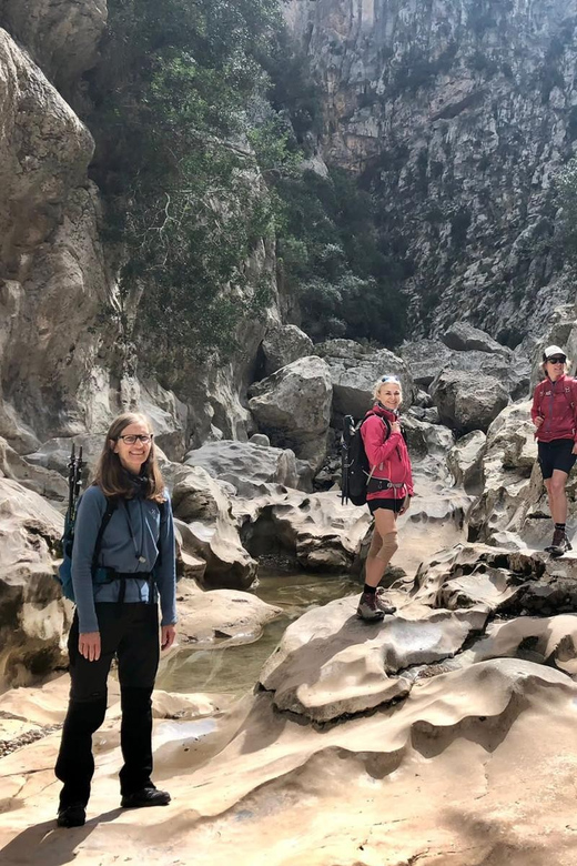 Mallorca: Torrent de Pareis Hiking Adventure - Arriving back at Sa Calobra: swim, shower, and eat without rushing