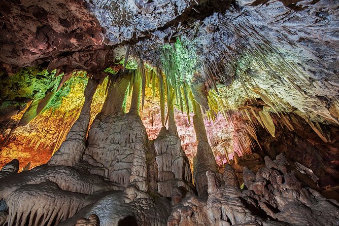 Mallorca Tour: Hams Caves and Pearl Shop with Hotel Pick up - The 45-minute cave visit: fishhook stalactites and the Venetian Lake