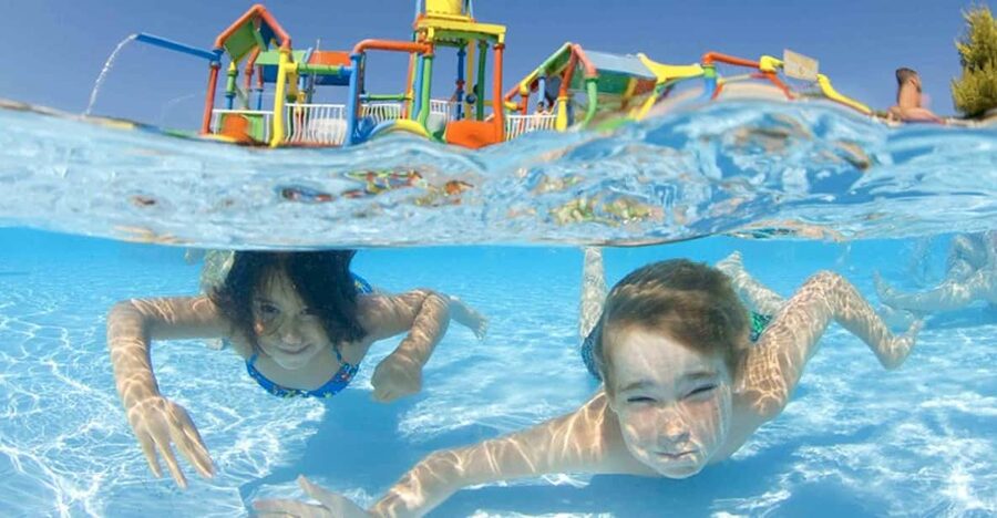 Mallorca: Western Waterpark Tickets with Transfer - The coach schedule from Port de Alcúdia: how the timing really works