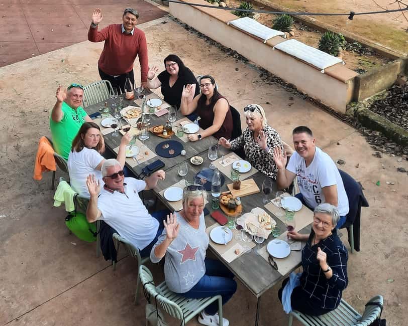 Mallorca: Wine Cellar Tour XL - 3 Wine Tastings incl. GERMAN - Hotel pickup, the VINOSENZ driver, and the small-group pace