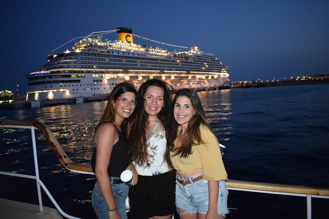 Night Boat Party: Mallorca Nightlife - The 10:30 pm Start: Getting Into Party Mode on Time