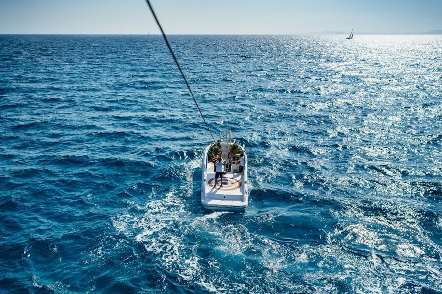 Palma Bay: Parasailing Experience - Who should book this parasailing over Palma Bay
