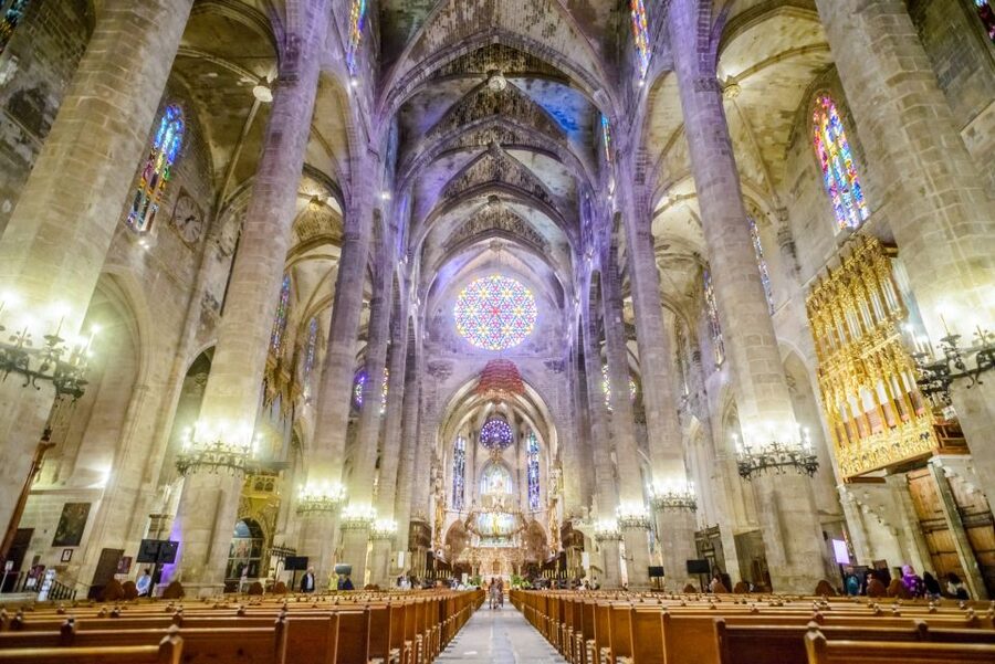 Palma: Cathedral of Mallorca Skip-the-Line Entry Ticket - Façade details you should not miss