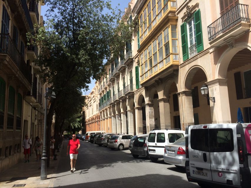 Palma: Culinary Tapas Tour of the Old Town - Pinchos First: The Right Order for Appetite Control