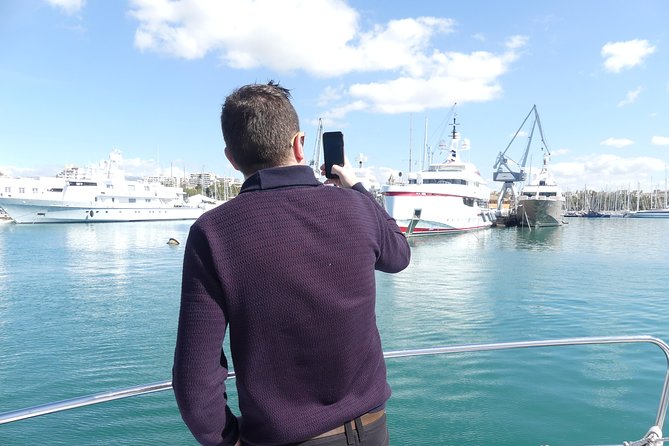 Palma de Mallorca Bay Boat Trip - Crew, Boat Comfort, and the On-Board Reality