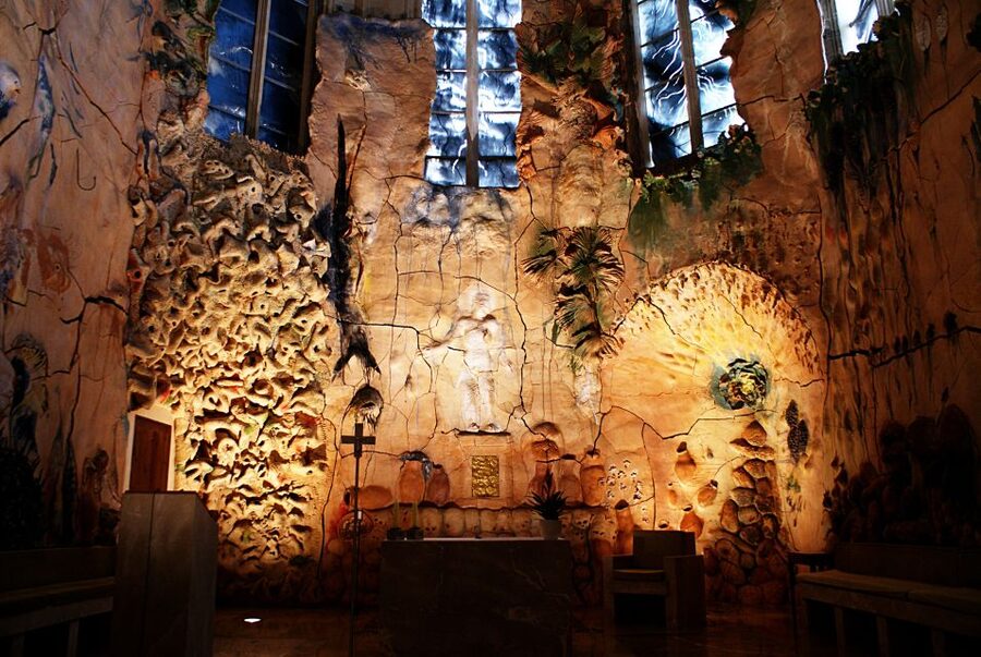 Palma de Mallorca: City Walking Tour with The Cathedral - Starting at Parc de la Mar, then Into Palma’s Old Town