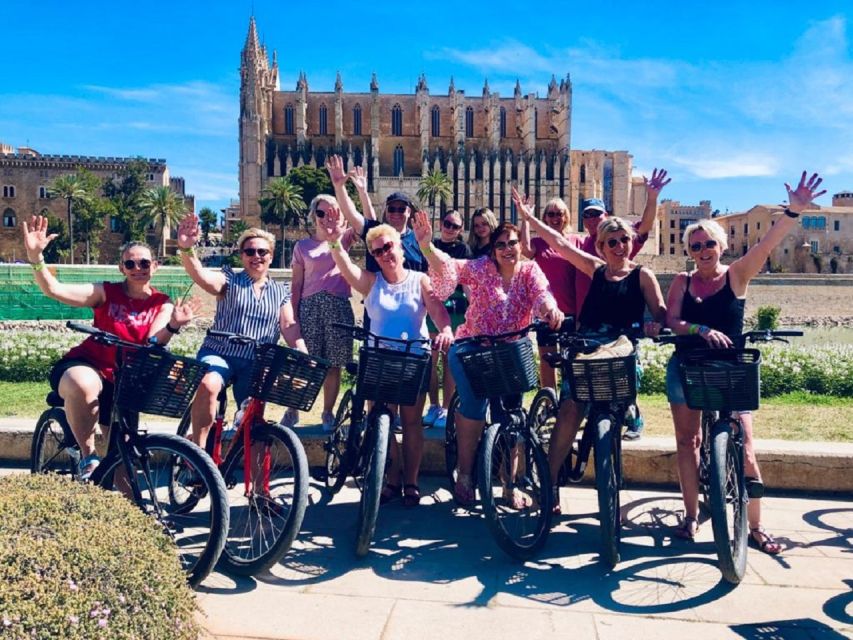 Palma de Mallorca: Guided Bicycle Tour with Tapas & a Drink - Tapas at Plaza Mayor: how the pinchos stop is timed