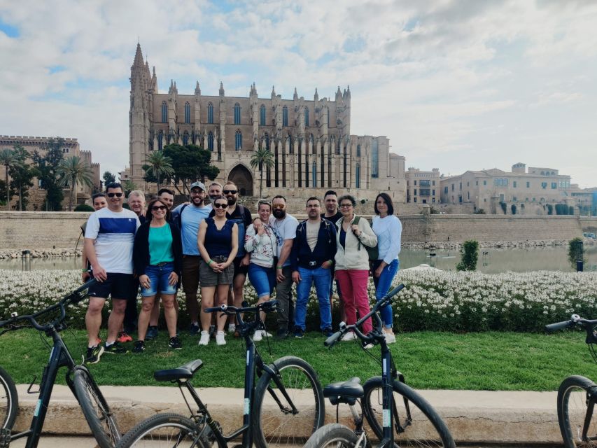 Palma de Mallorca: Guided Bicycle Tour with Tapas & a Drink - Pace, rules, and the one real caution: biking in pedestrian-heavy zones