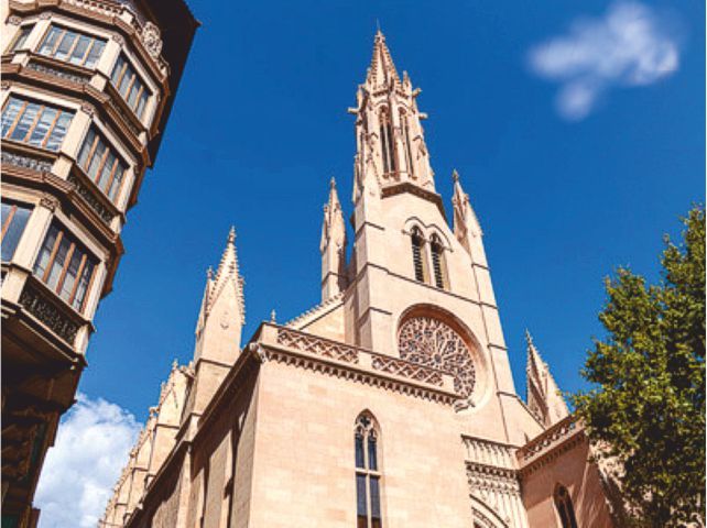 Palma de Mallorca: Guided Tour of the Old Town - Modernisme Buildings and the Gaudí Influence in Palma