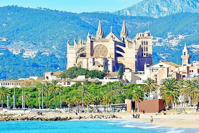 Palma de Mallorca Guided Tour with Hotel Pick up - Bellver Castle: The Round Fortress With City and Sea Views