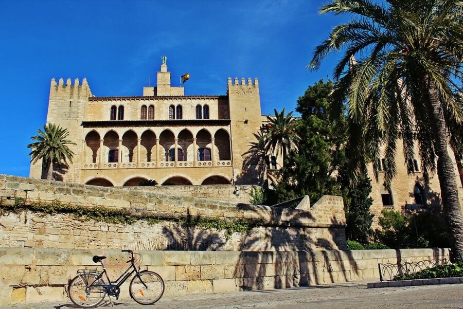 Palma de Mallorca Old Town Guided Bike Tour (Small Groups) - Palma’s Old Town by bike: why 3 hours hits the sweet spot