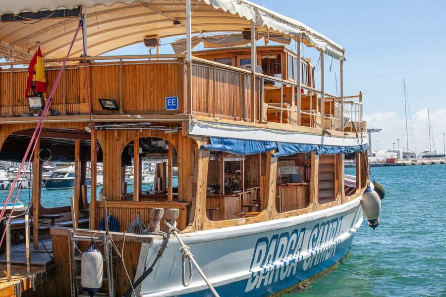 Palma de Mallorca: Palma Bay Boat Tour with Snorkeling - Palma Bay from a boat: what makes it such a good 3-hour choice