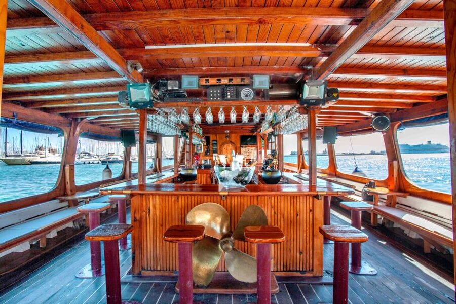 Palma de Mallorca: Palma Bay Boat Tour with Snorkeling - Lunch onboard: Mediterranean pizza, water included, and the value angle