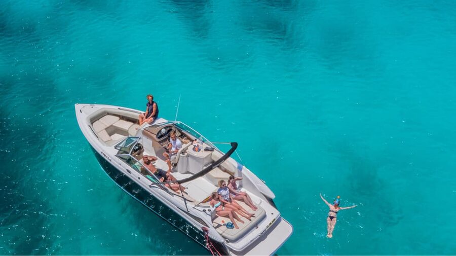 Palma de Mallorca: Private Yacht Trip with Drinks - The cruise flow: Cala Nova, viewpoints, and time where it counts