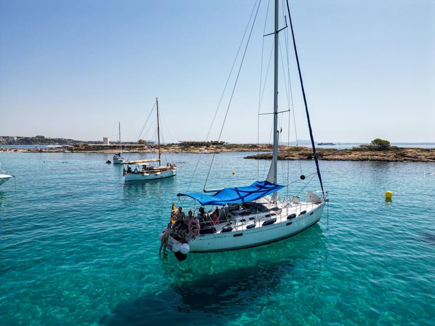Palma de Mallorca: Sailing Boat Trip with Skipper & Tapas - Beneteau Oceanis 390: what the boat gives you