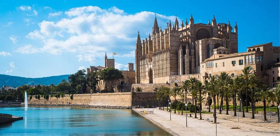 Palma de Mallorca: Small-Group Tour & Fast-Track Cathedral - The Secret Café Stop for Ensaïmada That Tastes Like the Island