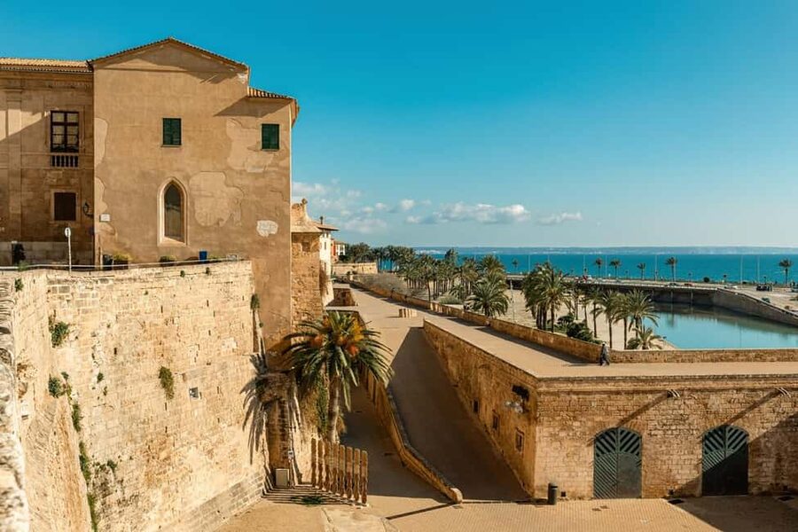 Palma de Mallorca: Small-Group Tour & Fast-Track Cathedral - Small Group Reality Check: Up to 15 People and Time to Ask Questions