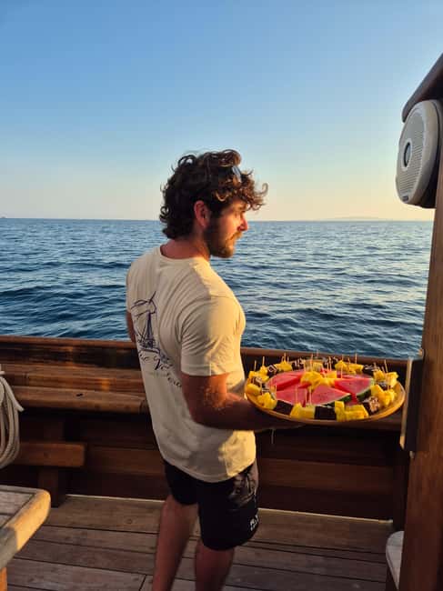 Palma de Mallorca: Wooden Sailboat; Food, Views & History - Why the 1841 wooden sailboat matters in Palma