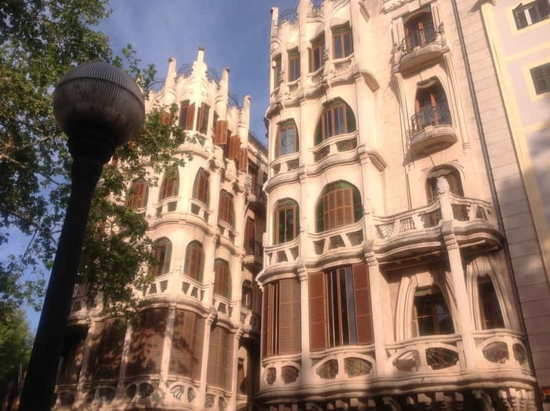 Palma Old Town Insider Tour with visit of the Cathedral - Town hall and civic buildings, Baroque meets everyday power