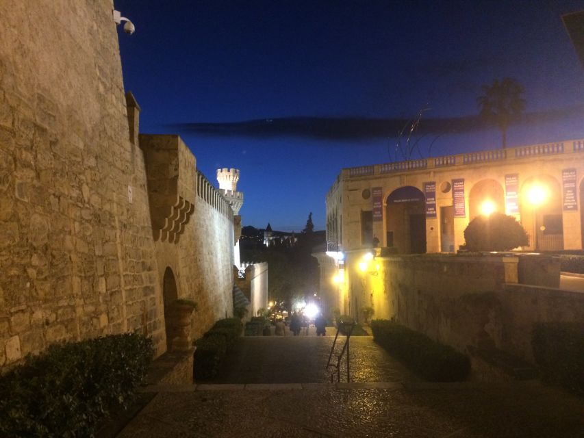 Palma Old Town Sunset Tour and Food Tastings - Why this Palma sunset tour feels like more than sightseeing
