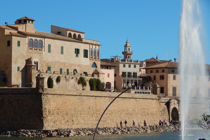 Palma Old Town & The Cathedral of Mallorca with Mallorcan pastry - Catedral de Mallorca: the main event with skip-the-line entry