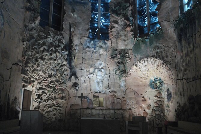 Palma Old Town & The Cathedral of Mallorca with Mallorcan pastry - Santa Eulàlia and Reial Covent: churches, local expression, and a US connection