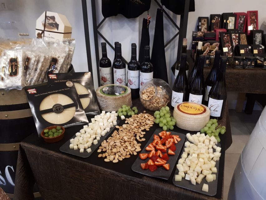 Palma Tour with Wine and Tapas Tasting - Olive oil tasting: a Majorca skill you can actually use