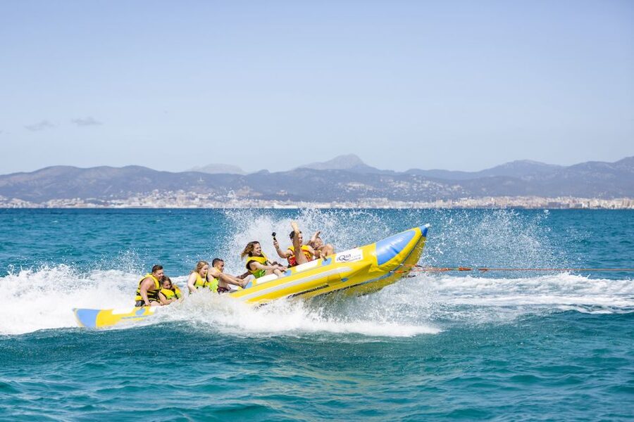 Playa de Palma: Banana Boat Ride - Playa del Arenal Setup: finding Life and Sea without stress