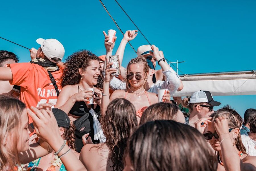Playa de Palma: Boat Party with DJ, Buffet and Entertainment - Key things to know before you go