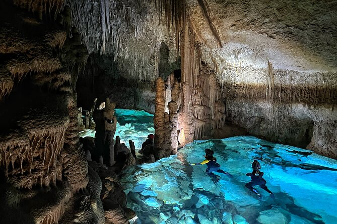PREMIUM TOUR : Enjoy aquatic caves with caving guides - Should you book AVcaving Mallorca’s aquatic caves tour?