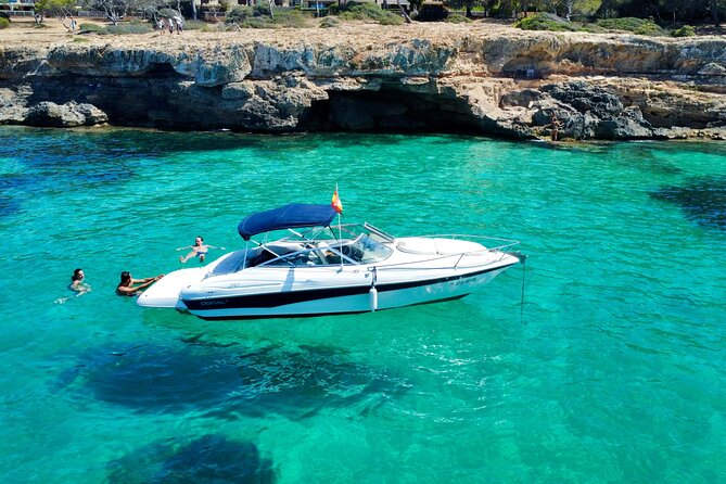 Private boat tour with snorkeling - Snorkeling gear and floats: why it feels low-effort