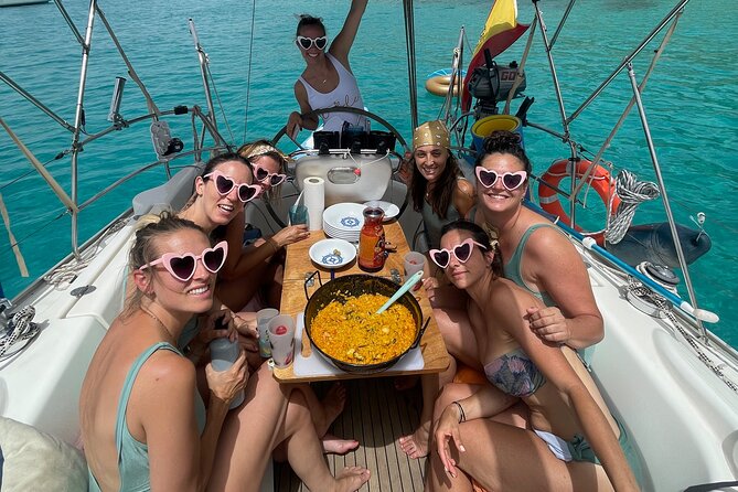 Private sailing with Paella and Tapas in Palma - Food on a boat: what it feels like when it works