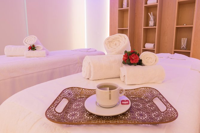 Romantic couple massage + SPA entry and private jacuzzi with cava - Key things worth knowing