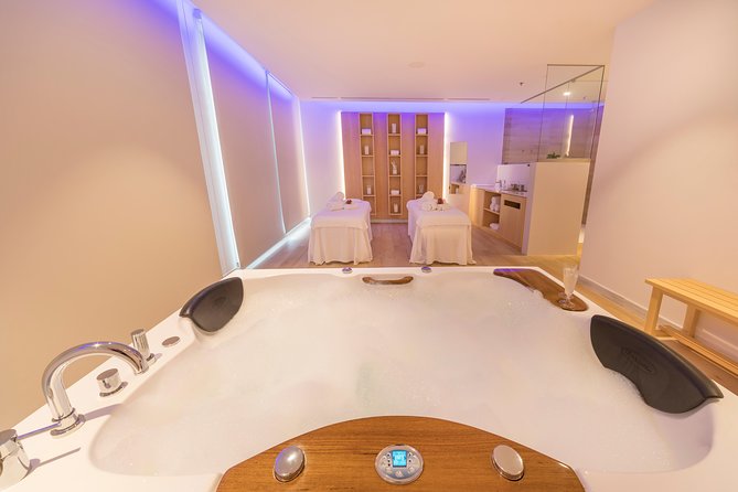 Romantic couple massage + SPA entry and private jacuzzi with cava - The private jacuzzi with cava (or tea): the 20-minute finish
