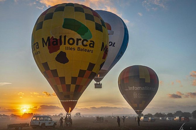 Romantic Sunrise Balloon Tour in Majorca - Ground crew energy: what happens before the launch