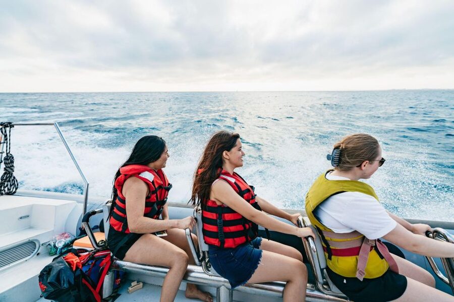 S'Arenal: Boat trip to Illetas with views of Palma - Snorkeling gear you get, and how to make it easier