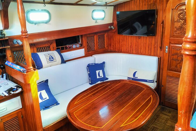 Sailing Flavors, Gastronomy and Relaxation at Sea - Price and Value for Up to 8 People: When This Makes Sense