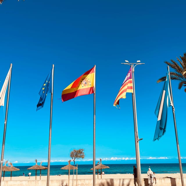 Santa Ponca: CoupleWalk, fun game and city walk for couples - Who should book this, and who should skip it