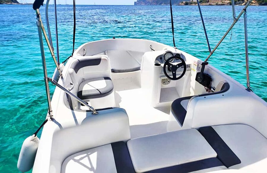 Santa Ponsa: 2-8 Hour Boat Rental (No License Needed) - The Bayliner Setup: Space for Up to 5, Plus Real Comfort