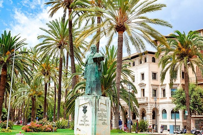 Self-Guided Audio Tour - The Kingdom of Mallorca - Starting at Plaça de la Seu: Catedral-Basílica de Santa María