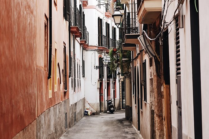 Self-Guided Audio Tour - The Legends of Palma - How a self-guided audio tour actually plays in Palma