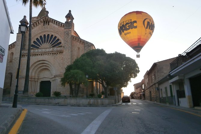 Sunrise and Sunset Experience Hot Air Balloon Ride Mallorca - The start: finding the meeting point and getting moving fast