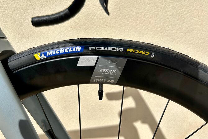 SwiftCarbon Racevox, Ultegra di2 plus DT Swiss wheel set - Arriving at the Duva area, and why the pickup spot matters